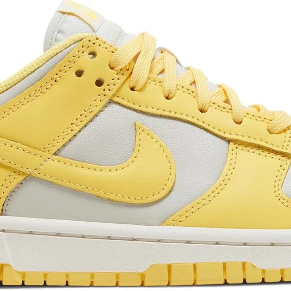 Womens Citron Dunks
